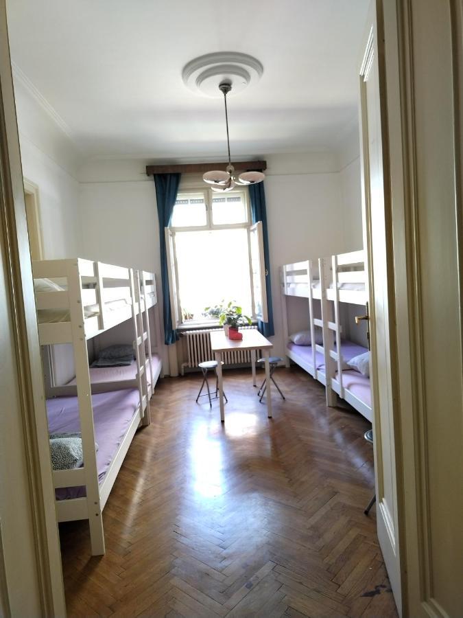 Monica'S House Hostel Βελιγράδι Εξωτερικό φωτογραφία