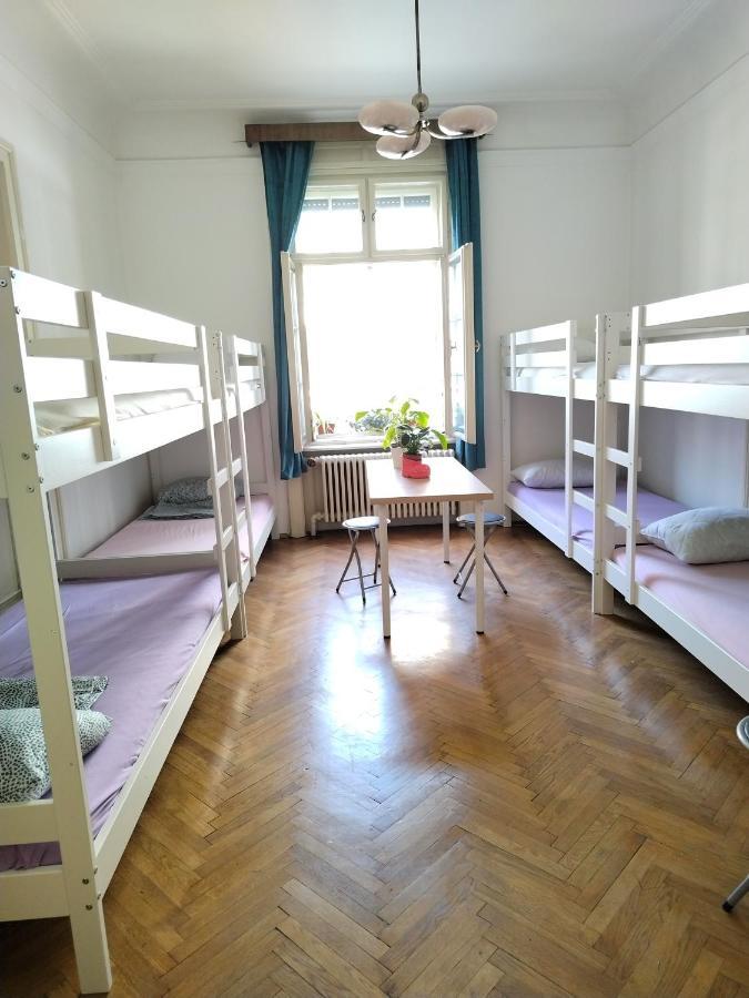 Monica'S House Hostel Βελιγράδι Εξωτερικό φωτογραφία